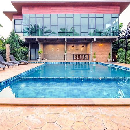 Vaccinated Staff -Capital O 727 Be One Resort Chiang Rai Exterior foto